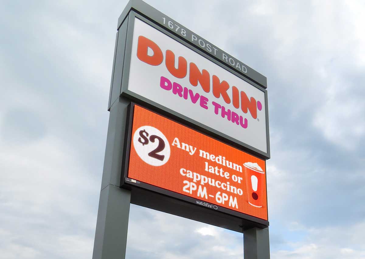 Fast Food and Convenience Stores Show Daily Specials with Digital Signs